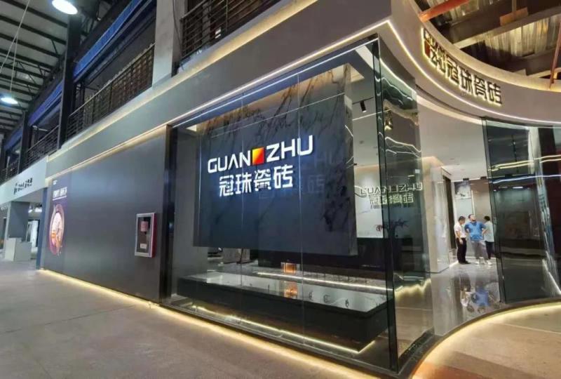 冠珠陶瓷岩板形象店落地高安!